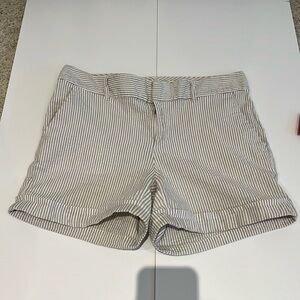 Mason Jules Seersucker White and Gray Cuffed Maddie Everyday Shorts